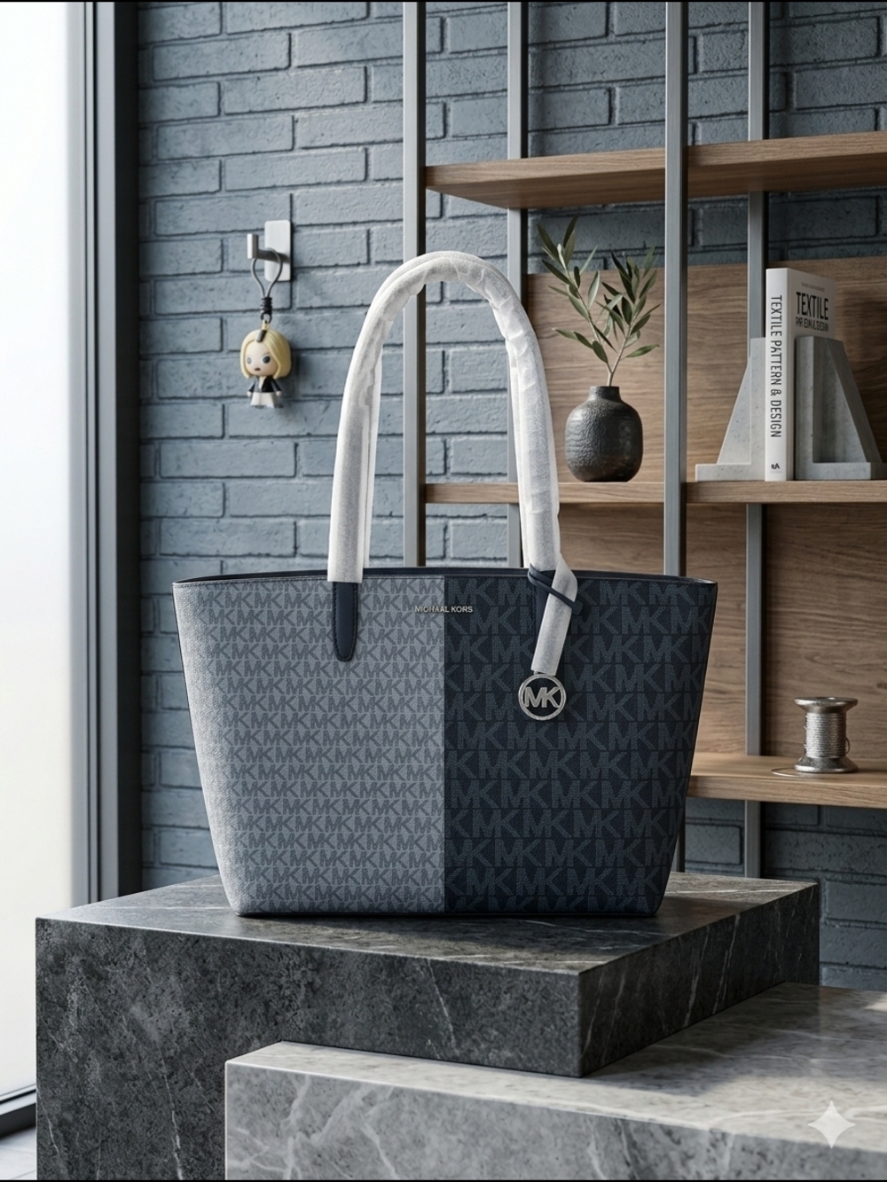 Michael Kors Jet Set Travel Medium Zip Top Tote – Navy Multi Colorblock (NWT)